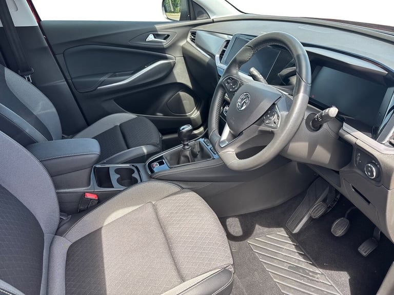 2022 Vauxhall Grandland 1.2 Turbo Elite 5dr Hatchback PETROL Manual