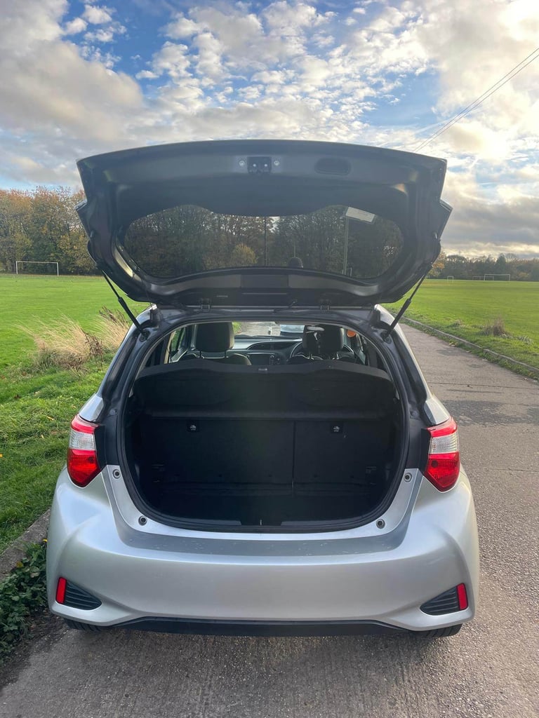 Toyota, YARIS, Hatchback, 2020, Other, 1497 (cc), 5 doors