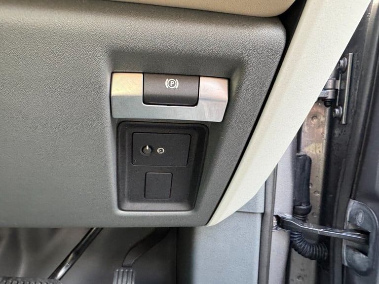 2021 Land Rover Defender 2.0 P300 HSE 90 3dr Auto [6 Seat] Estate Petrol Automatic