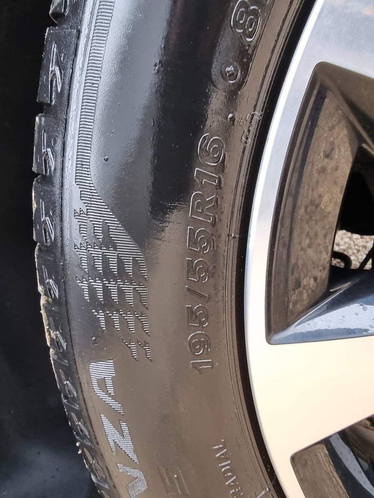 2020 Renault Clio 1.0 TCe Iconic Hatchback 5dr Petrol Manual Euro 6 (s/s) (100 ps) Hatchback Petr...