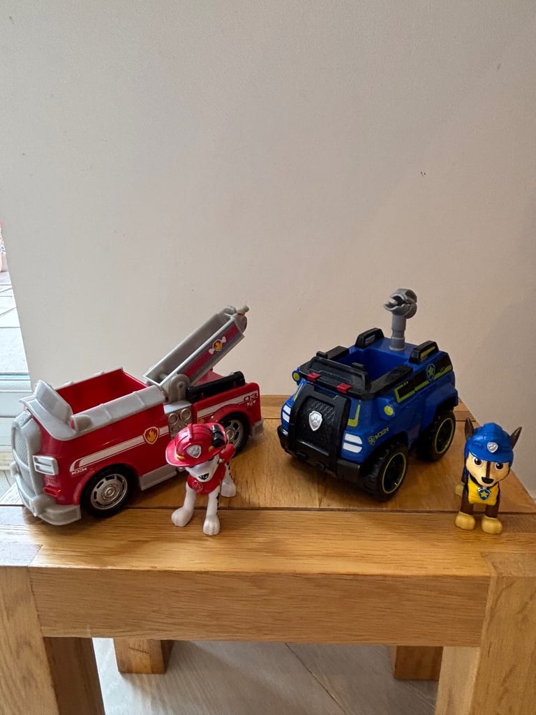 Paw Patrol Marshall and Chase