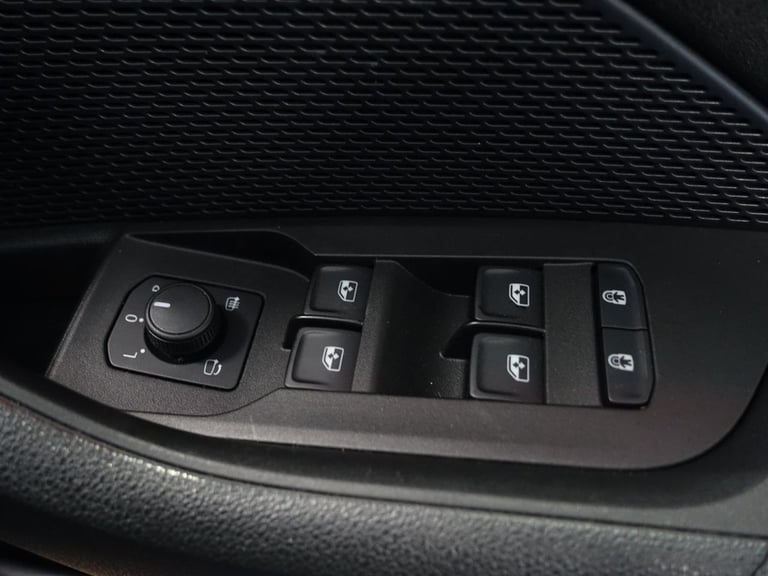 2025 Skoda Octavia 1.5 TSI ACT SE L Hatchback 5dr Petrol Manual Euro 6 (s/s) (150 ps) Hatchback P...