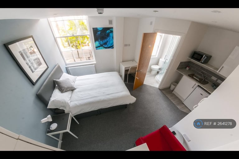 Studio flat in Wolverhampton Street, Dudley, DY1 (#2641278)
