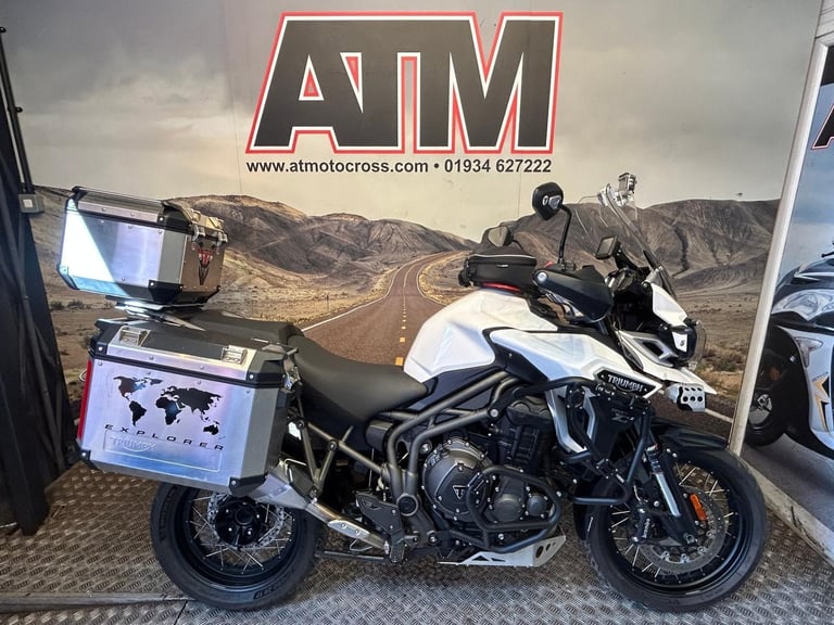 TRIUMPH TIGER EXPLORER XCX 1200 2018, SIDE PANNIERS, TOP BOX, (ATMOTORCYCLES)