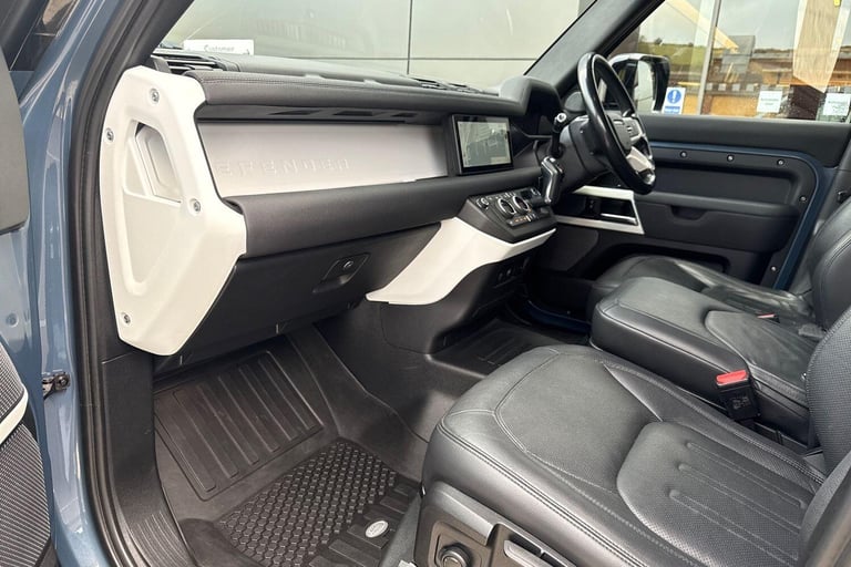2021 Land Rover Defender 110 3.0 D250 MHEV S Hard Top SUV 5dr Diesel Auto 4WD MWB Euro 6 (s/s) (2...
