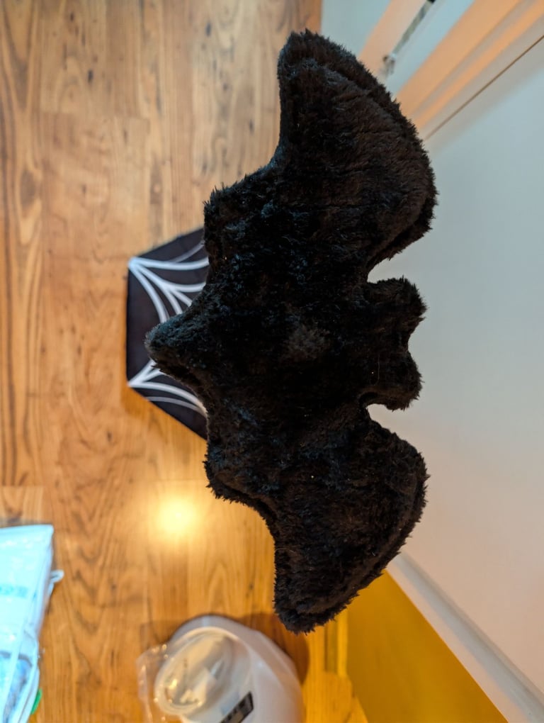 Cat scratching post / tower - Halloween theme