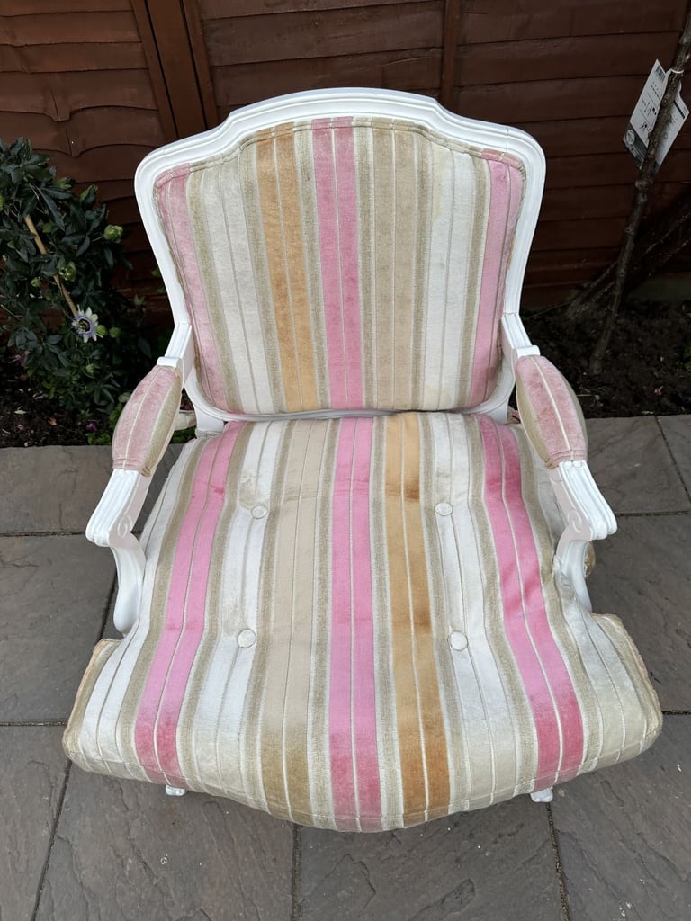 Elegant French Louis XVI Style Fabric Armchair - Great Condition