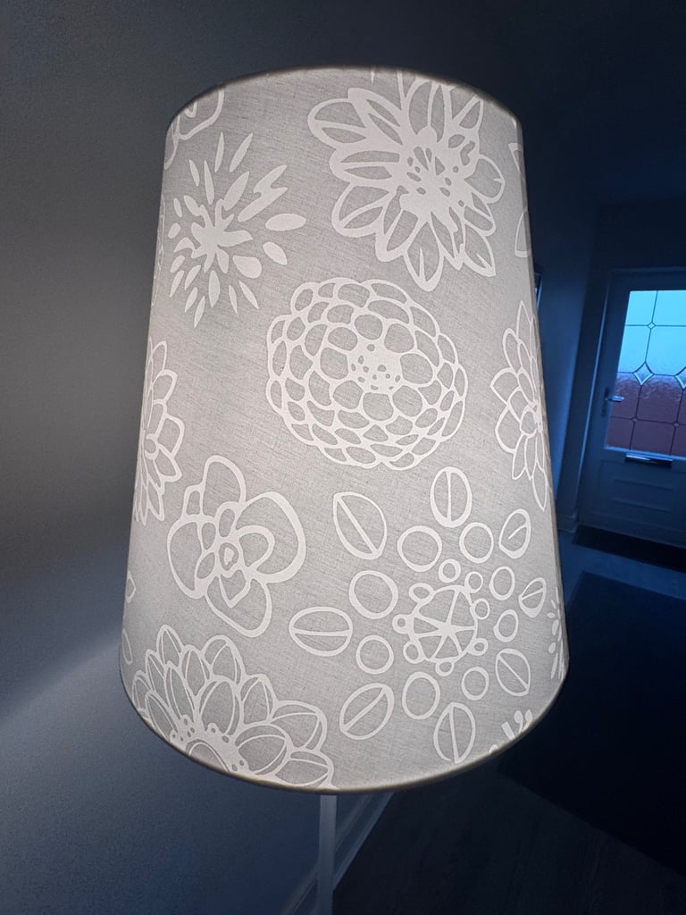 Floor lamp with shade. 