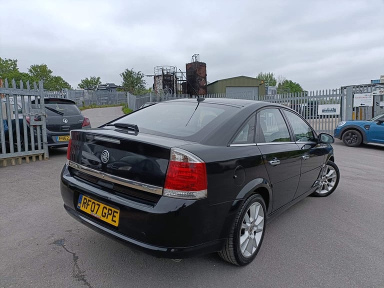 2007 Vauxhall Vectra 2.2i 16v Elite 5dr HATCHBACK Petrol Automatic