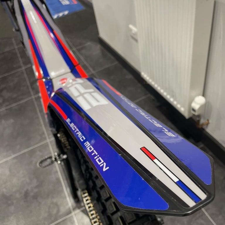 2022 EM EPURE ** EXCELLENT CONDITION** USED ELECTRIC TRIAL **EX SCHOOL**