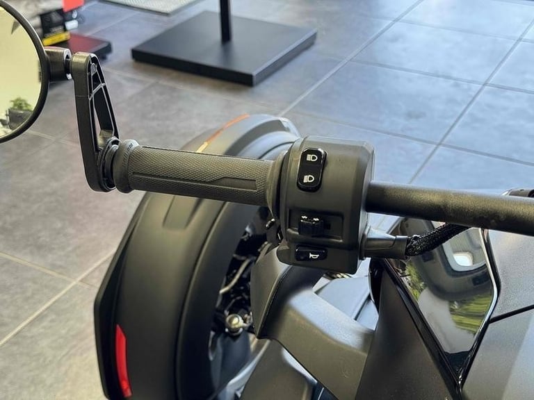 Can-Am Ryker 900 STD 900 ACE 3-Wheel 