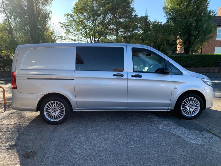 2022 Mercedes-Benz Vito 2.0 116 CDI Premium Crew Van G-Tronic RWD L2 Euro 6 (s/s) 5dr (LWB) PANEL...