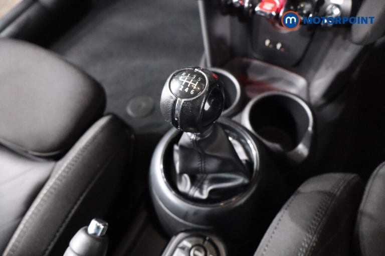 2018 MINI Hatch 1.5 Cooper II 5dr [Chili-Nav-Plus Pack] Hatchback Petrol Manual