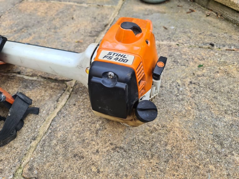 Stihl FS400 petrol strimmer