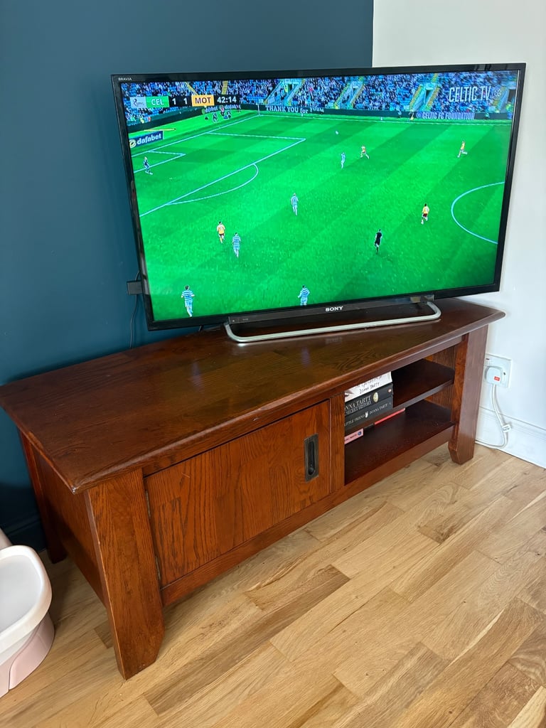 DFS Mahogany TV Unit