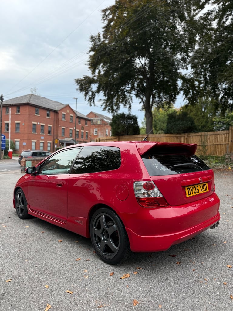 2005/05 Honda Civic Type R EP3 - Milano Red - MOT Oct 26