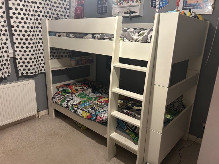 image for White bunk bed and 2 mattresses for sale 