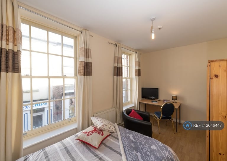 image for 7 bedroom house in Burscough Street, Ormskirk, L39 (7 bed) (#2646447)