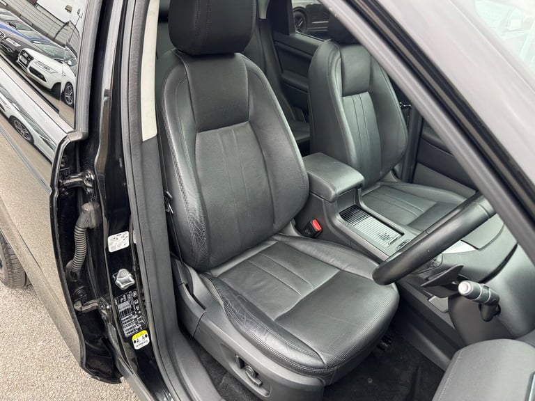 2018 Land Rover Discovery Sport 2.0 TD4 HSE Black Auto 4WD Euro 6 (s/s) 5dr ESTATE Diesel Automatic