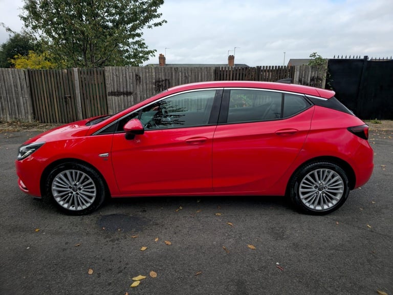  Vauxhall Astra 1.6 CDTi BlueInjection Elite Nav Euro 6 (s/s) 5dr Diesel Manual