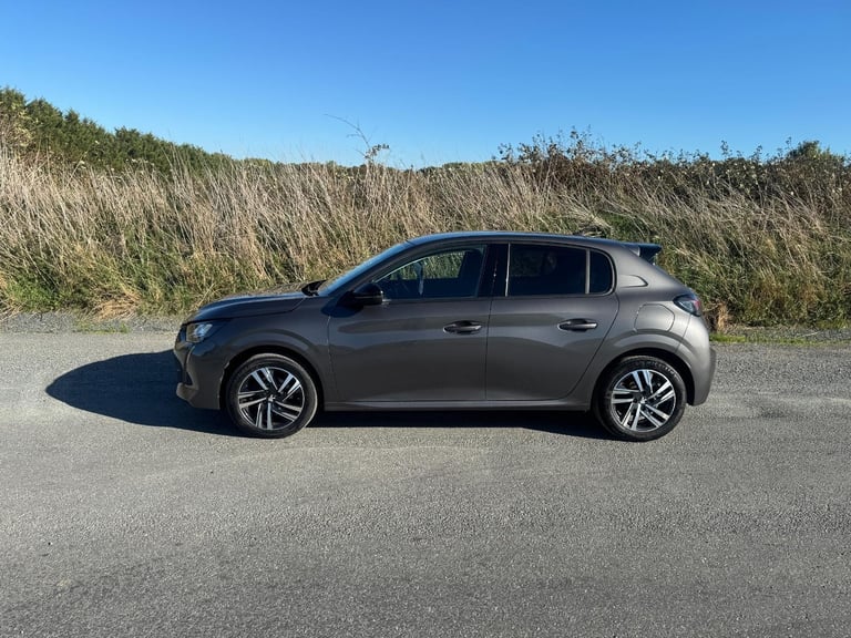 Peugeot 208 1.2 PureTech Allure Premium + Hatchback 5dr Petrol EAT Eu... 2023/23