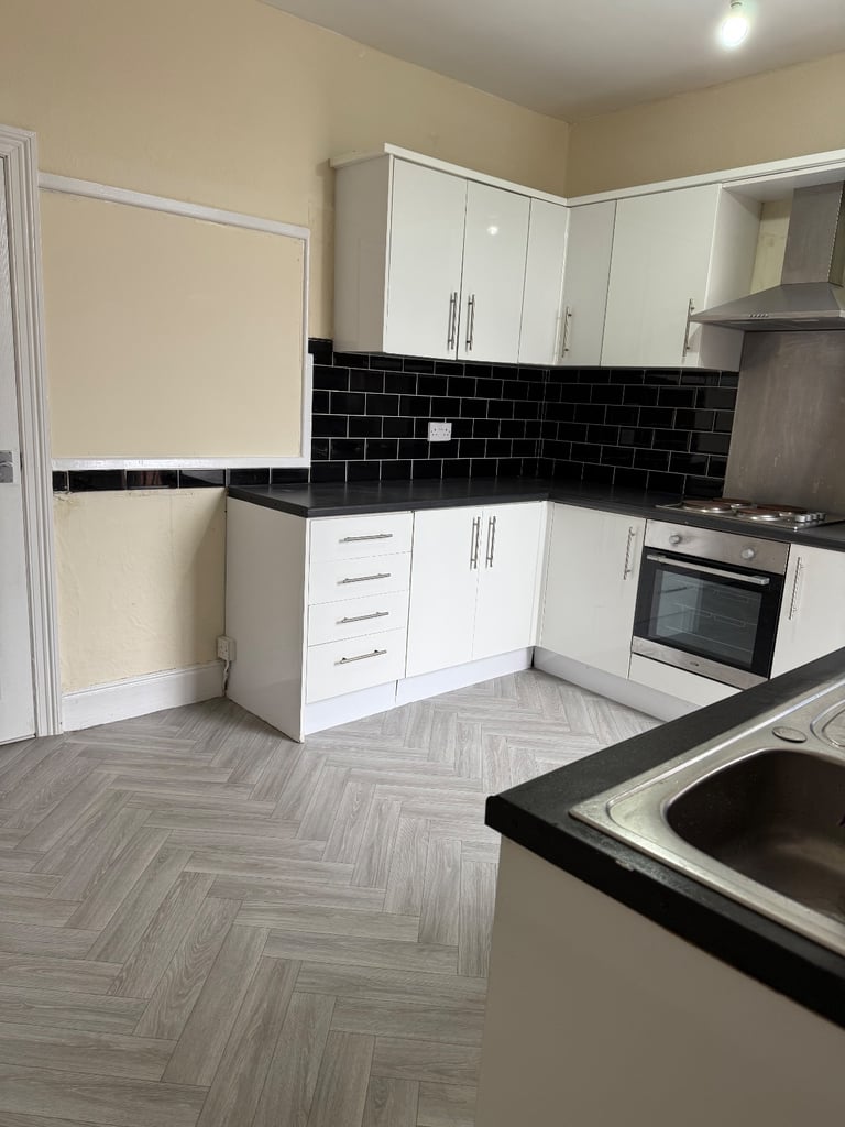 1-Bedroom Flat To-LET