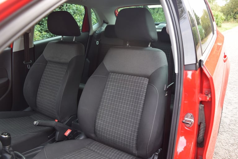 VOLKSWAGEN POLO 1.4 TDI BlueMotion Tech Match Red Manual Diesel 2016