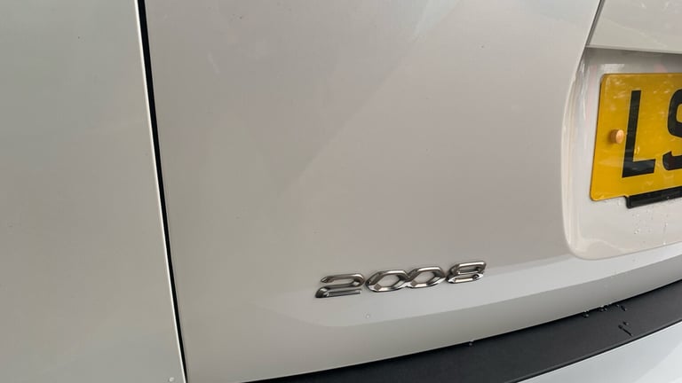2022 Peugeot 2008 1.2 PureTech Allure Premium + SUV 5dr Petrol Manual Euro 6 (s/s) (100 ps) SUV P...
