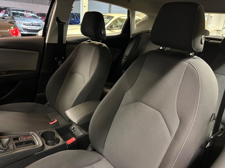 2017 SEAT Leon 1.6 TDI SE Technology 5dr HATCHBACK DIESEL Manual