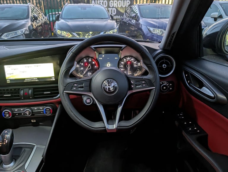 2017 Alfa Romeo Giulia 2.0T Veloce Auto Euro 6 (s/s) 4dr SALOON Petrol Automatic