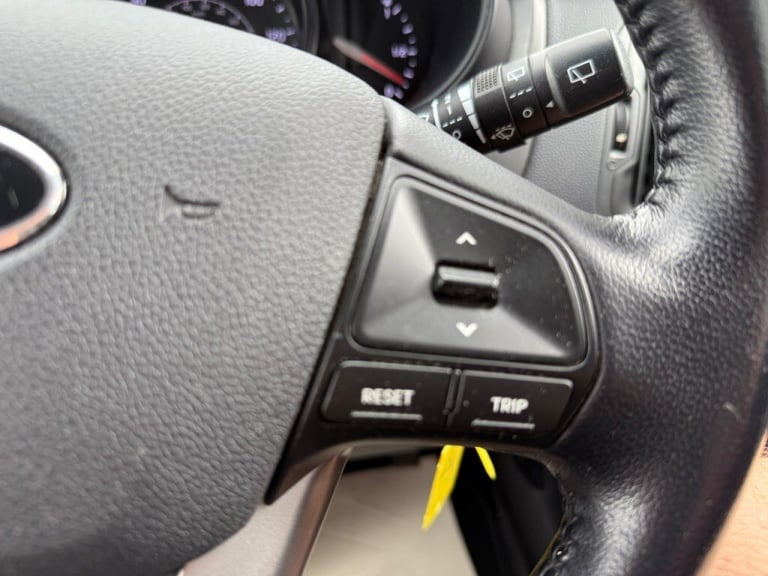 Kia Venga 1.4 3 5dr -  FSH - AIR CON - ALLOYS - Petrol