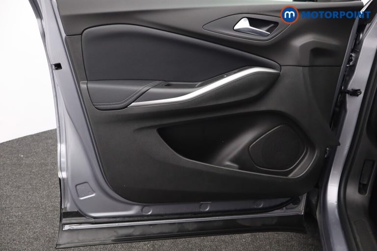 2024 Vauxhall Grandland 1.2 Hybrid [136] Ultimate 5dr e-DCT6 SUV Petrol Automatic