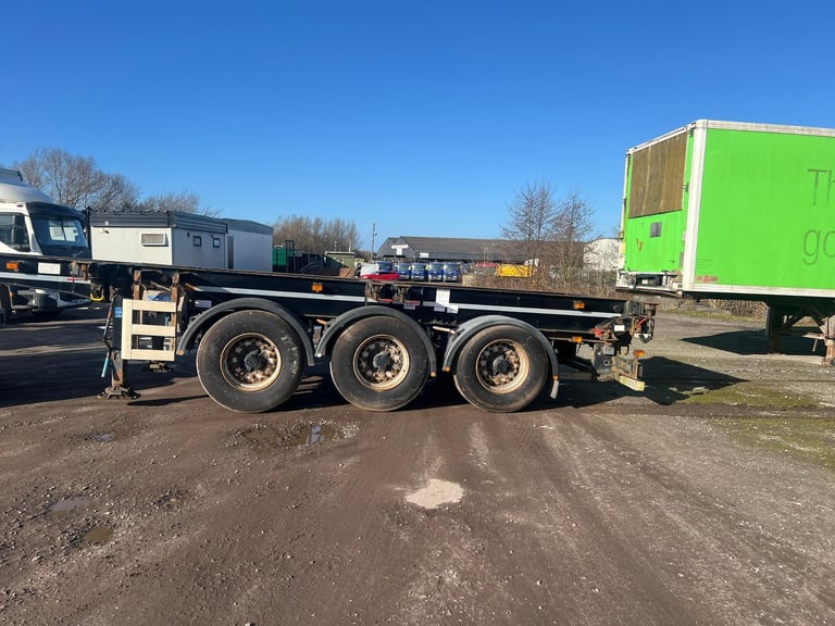 image for 2015 SDC 40 ft SKELETAL SLIDING TRAILERS CHOICE OF 2 