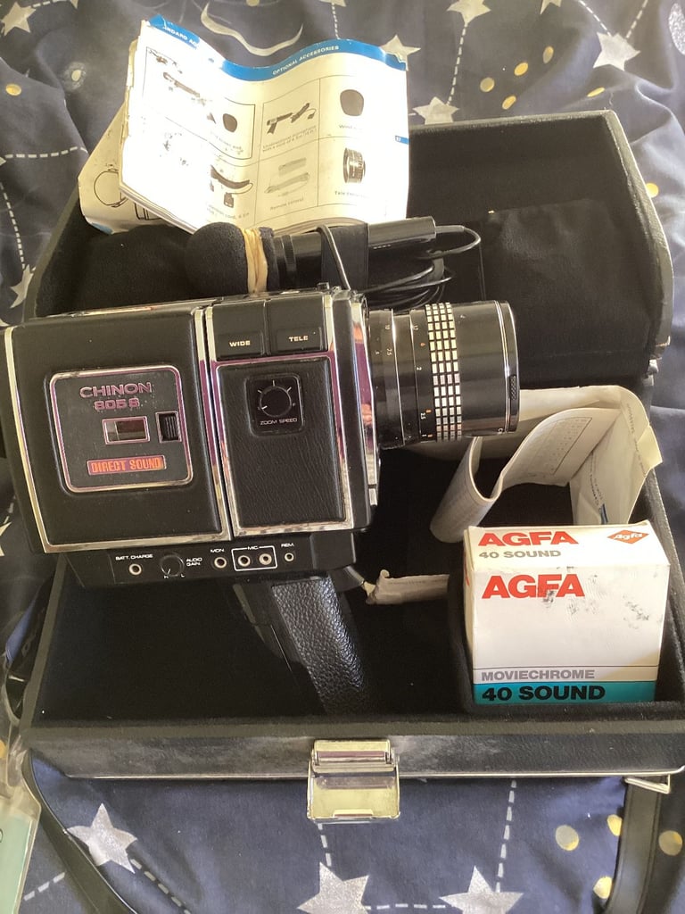 Chinon 805s Direct Sound Super 8 Cine/Movie Film Camera complete with case