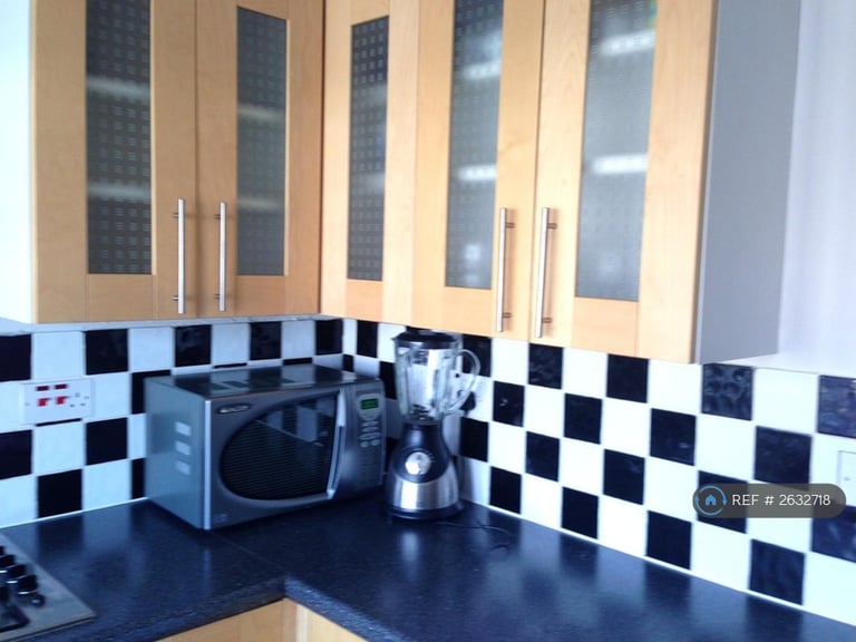 4 bedroom flat in Seymour House, London, NW1 (4 bed) (#2632718)