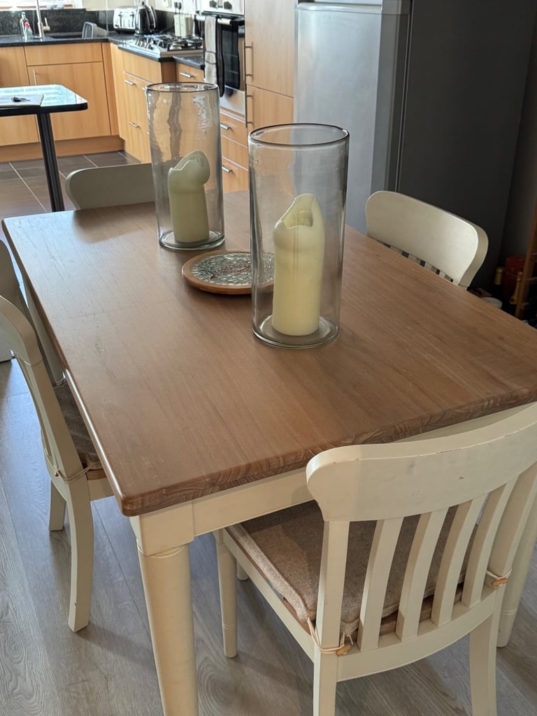 Dining Table and 4 chairs