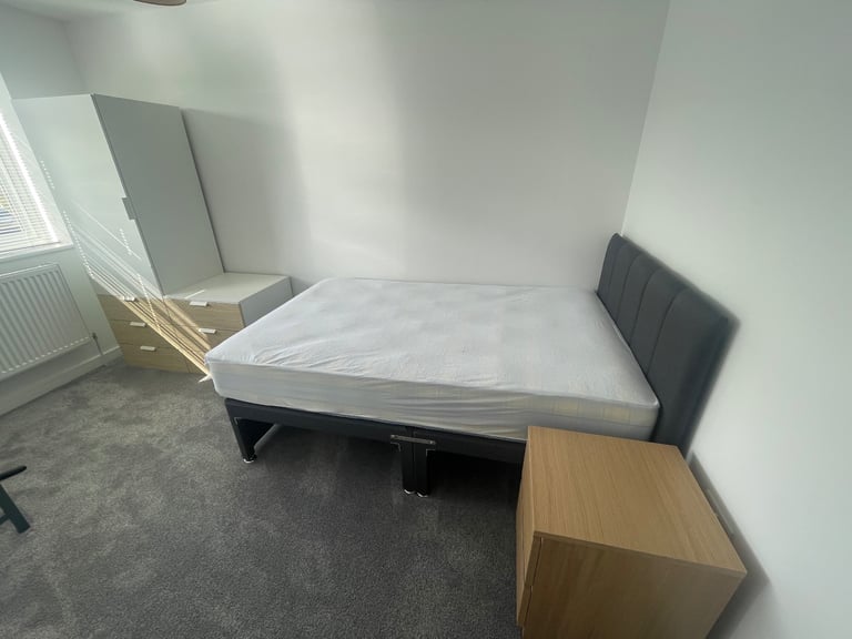 Double rooms in a new-build shared house for rent, bills included!