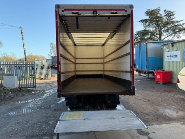 2019 (69) DAF LF 180 4x2 BOX TRUCK WITH TUCKAWAY TAIL LIFT