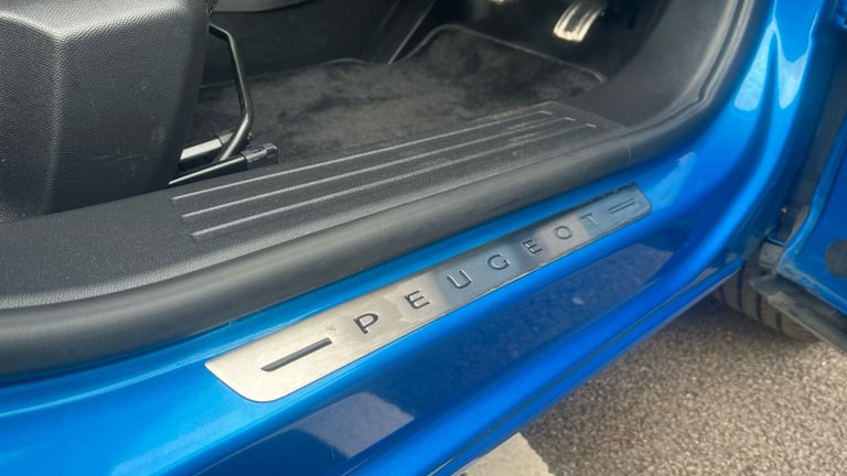 2022 Peugeot 2008 1.2 PureTech 130 GT 5dr Petrol Estate Estate Petrol Manual