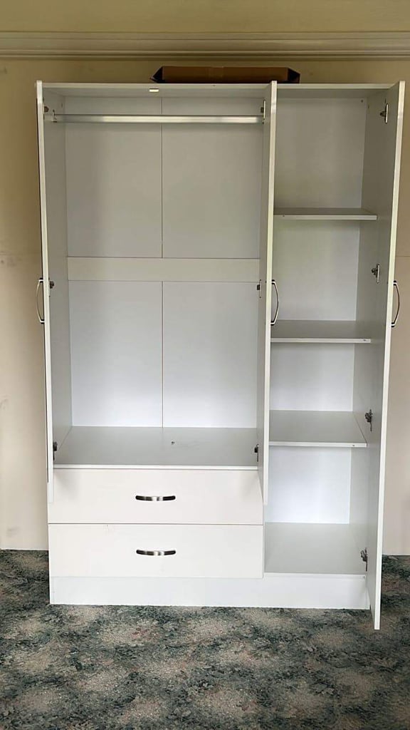 3 DOOR FULLY ASSEMBLED WARDROBE