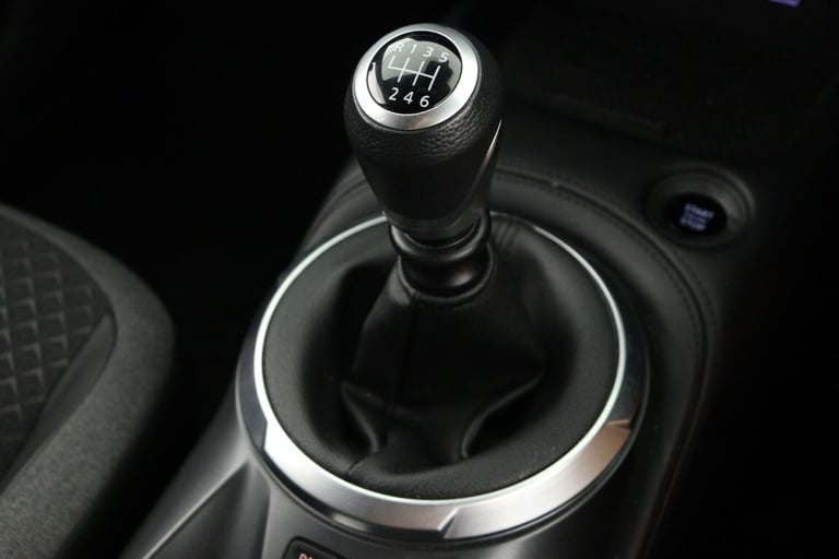 2024 Nissan Juke 1.0 DiG-T N-Connecta 5dr Hatchback Petrol Manual