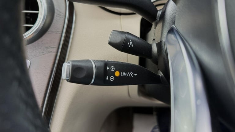 2017 Mercedes-Benz C Class 2.1 C250d AMG Line (Premium) G-Tronic+ Euro 6 (s/s) 2dr Coupe Diesel A...