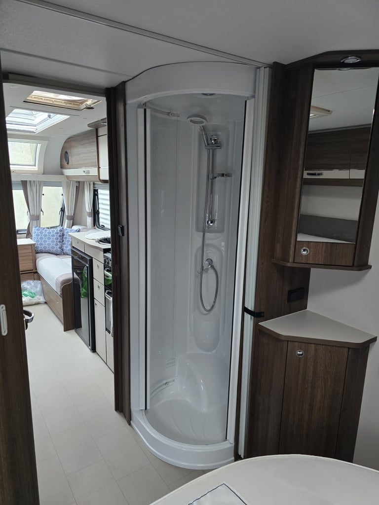 2022 connosieur compass 550