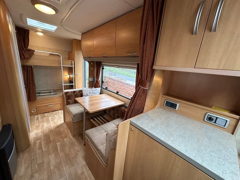 2007 SWIFT ORONSAY 6 BERTH, JUST SERVICED & DAMP TESTED