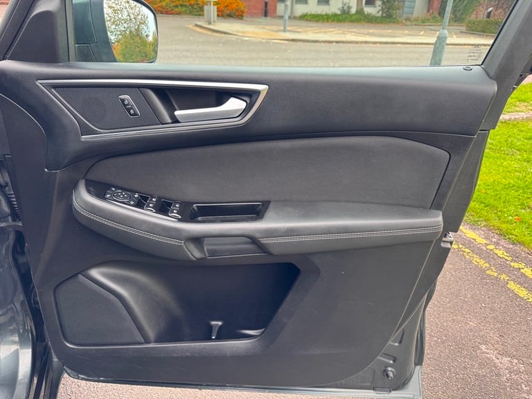 Ford S-Max TITANIUM TDCI