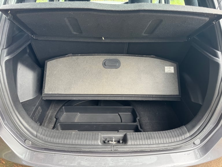 Hyundai, IX20, MPV, 2014, Manual, 1582 (cc), 5 doors