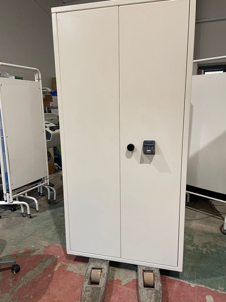 Tall Heavy Duty Steel Two Door Security Cabinet/Security Storage Cupboard  