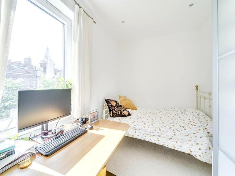 🏠 Bright and cozy room available in Seven Sisters 