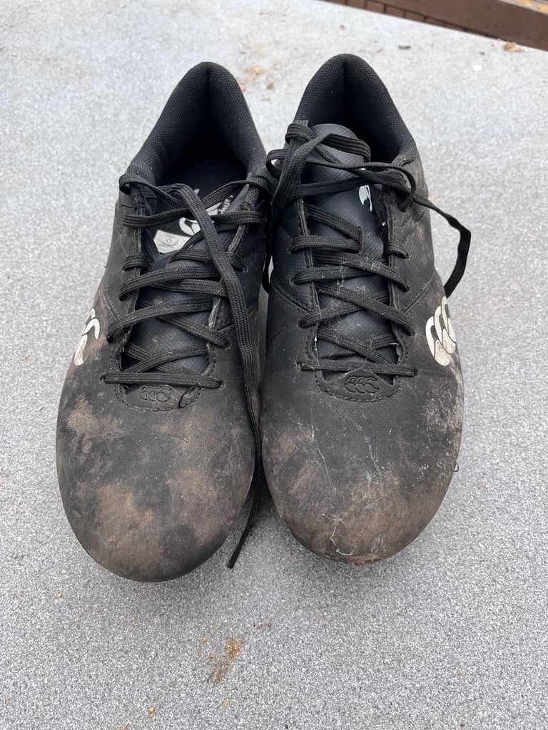 Canterbury phoenix rugby boots (U.K. 5.5)