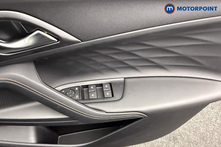 2025 MG MG HS 1.5 T-GDI Trophy 5dr DCT SUV Petrol Automatic